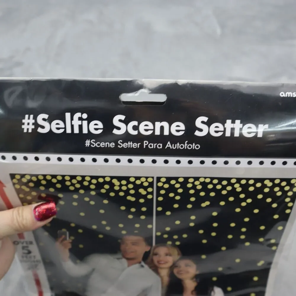 Selfie Scene Setter Backdrop Picture Photo Booth Black Gold Classy Confetti 5'